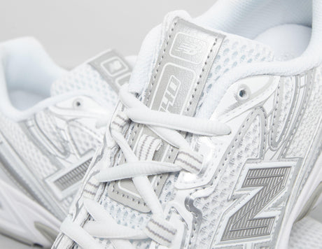 740 WHT/SILV