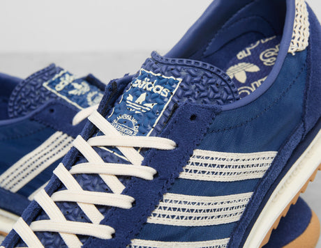 SL72 C NVY/WHT/GUM