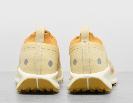 PEG TR 5 GTX QS GLD/BWN