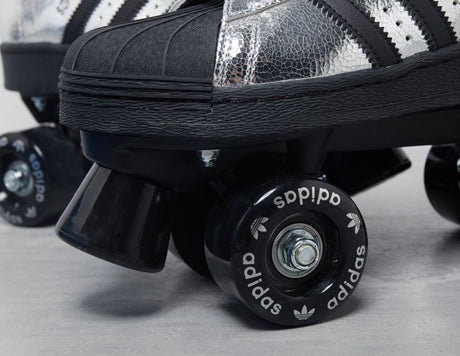 Superstar 82 Roller Skates Women's - Women's Footwear